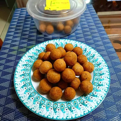 হোমমেড নাড়ু পিঠা