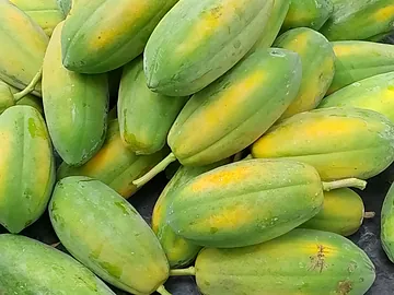 আনারস,কলা, পেঁপে