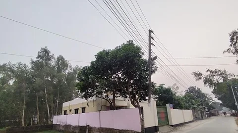 বাসা সহ ১০ শতক মেইন রোড এর জমি