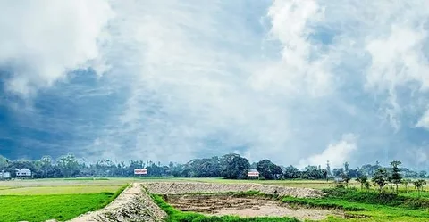 মাওয়া হাইওয়ে সংলগ্ন কাঠা ৩ লক্ষ ।