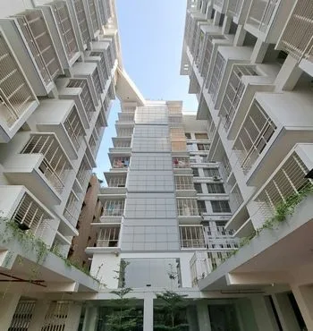 100% Ready Condominium