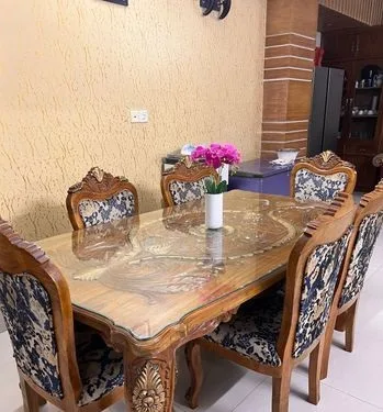 Dine-in Table