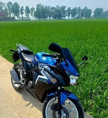 Honda CBR 2016