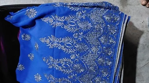 শাড়ি বিক্রি করা হবে