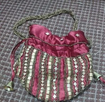 ক্লাচ ব্যাগ ও বটুয়া