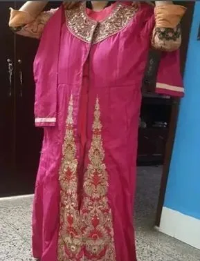 Gown sell
