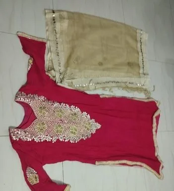 লাল জর্জেট কামিজ