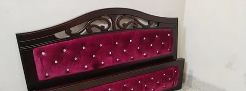 Canadian Oak Veneer Bed.
