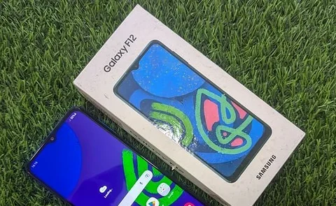 Samsung F12...4GB/64GB Box