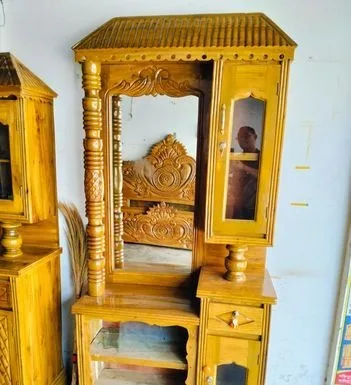 ড্রেসিং টেবিল