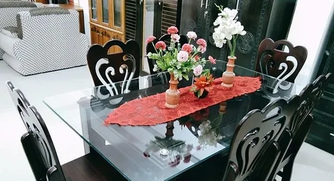 dining table Rajnigandha model
