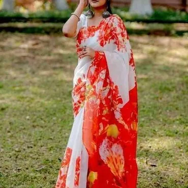 চাঁদনী সিল্ক ডিজিটাল প্রিন্ট শাড়ী
