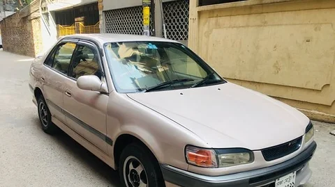 Corolla XE-SALOON EE-111