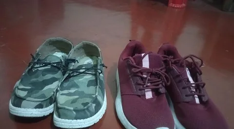 Hey dude size 40