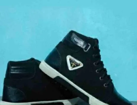 Shoe