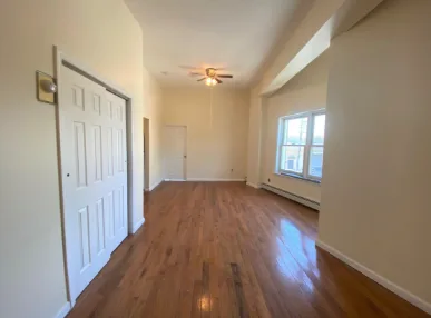 Jamaica Room for rent