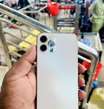 Apple iPhone 12 Pro
