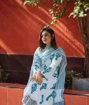 Unstitch Three Piece