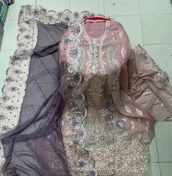 পাকিস্তানি গর্জিয়াস ডিজাইনার থ্রি-পিছ