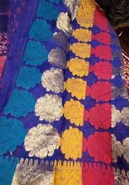 জামদানী শাড়ি