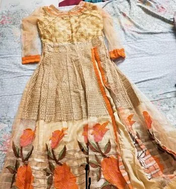 Gown Sell
