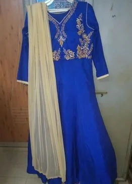 গাউন