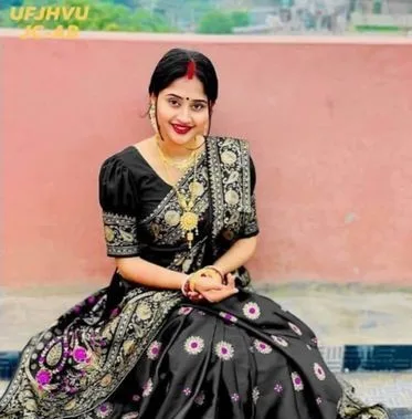 শাড়ি