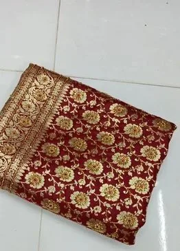 পার্টি শাড়ি