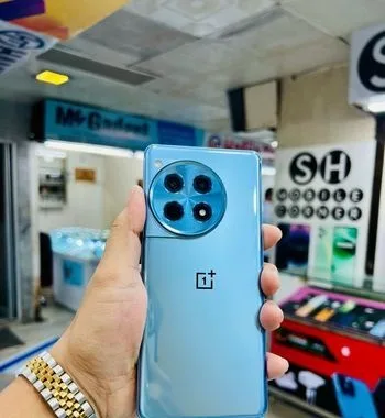 OnePlus 12