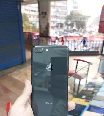 Apple iPhone 8 Plus