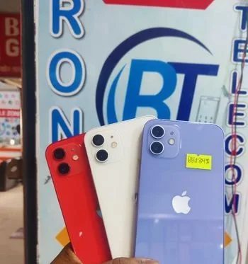 Apple iPhone 12