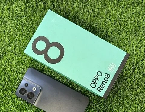 OPPO Reno 8