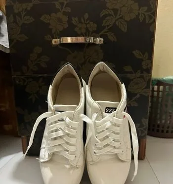 Sneaker