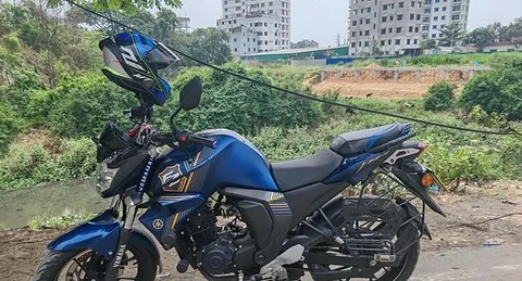 Yamaha FZs V2