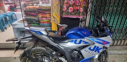 Suzuki Gixxer SF