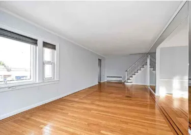 93 Ave 177 street Room For rent