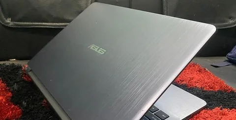 Asus Core I3 Laptop