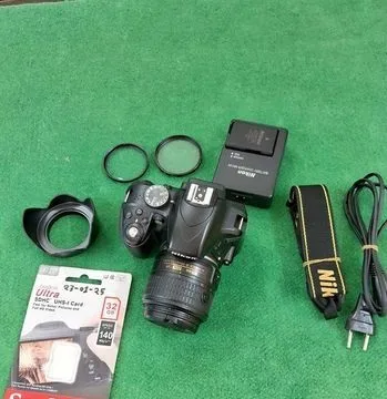 Nikon D 3300