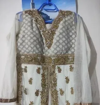 পার্টি গাউন