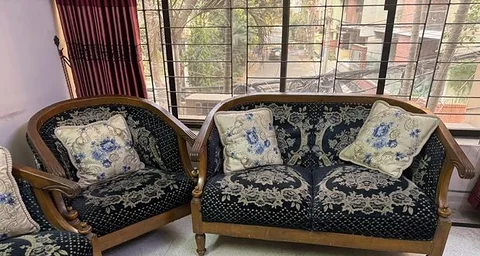 Shegun Wood Sofa Set