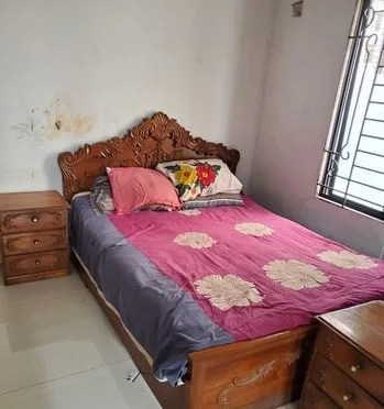 SEGUN WOOD BED