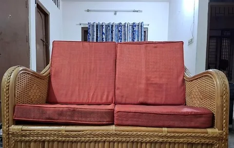 বেতের সোফা