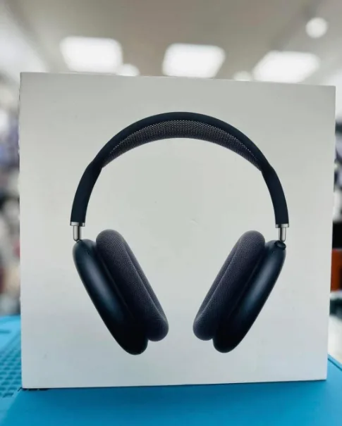 🎧 𝐔𝐧𝐛𝐞𝐚𝐭𝐚𝐛𝐥𝐞 𝐃𝐞𝐚𝐥 𝐨𝐧 𝐀𝐢𝐫𝐏𝐨𝐝𝐬 𝐌𝐚𝐱! 🎧