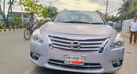 Nissan Teana silver 2014