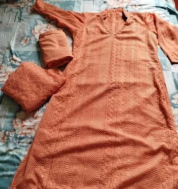 কাজ করা থ্রি পিস
