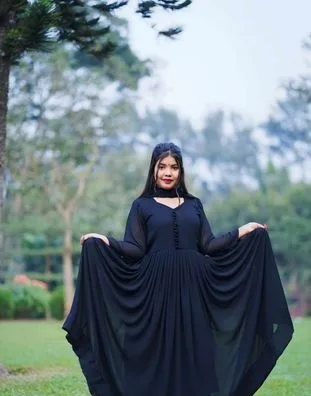 gown