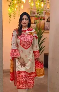 সালোয়ার কামিজ ও কুর্তি