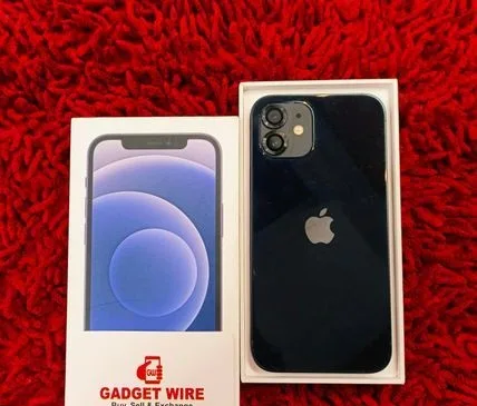 Apple iPhone 12