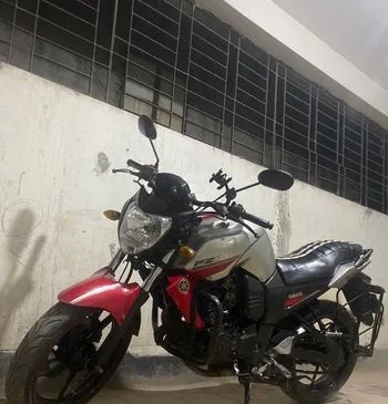 Yamaha FZS 2011