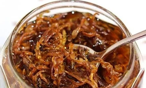 রোসুন ও কাচা আমের আচার